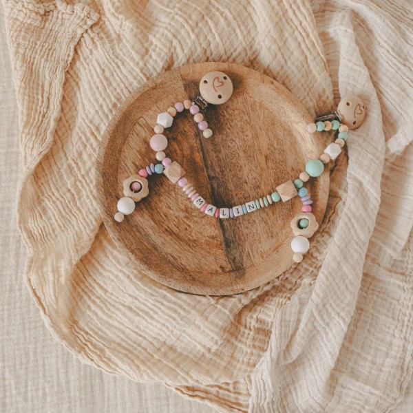 Kinderwagenkette mit Namen, Regenbogen Rosa