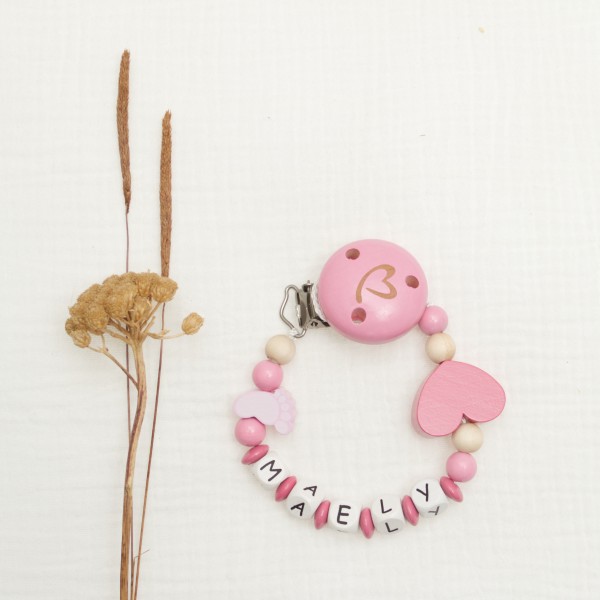 Nuggikette mit Namen aus Holz, Füsschen Rosa